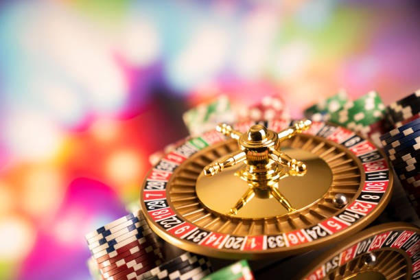 sontogel mobile app interface showing live dealer table selection and account dashboard